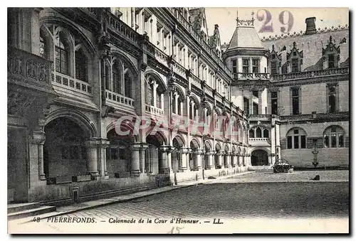 Cartes postales Pierrefonds Colonnade de la Cour d'Honneur