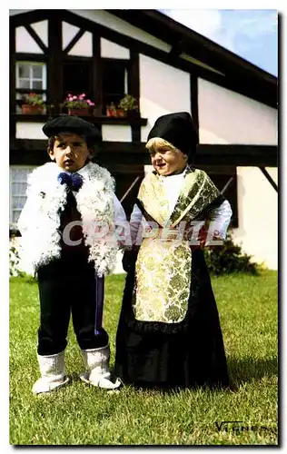 Cartes postales moderne Visage des Landes Couple d'enfants du Groupe