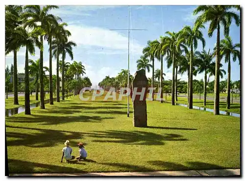 Cartes postales moderne Madagascar Tamatave l'Avenurde l'independance