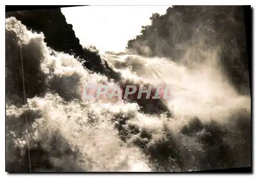 Cartes postales moderne Der Rheinfall vom mittleren Felsen aus