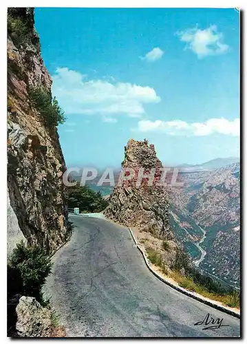 Cartes postales moderne Les Gorges Pittoresques du Verdon Le Cirque de Vaumale dans le fond de Verdon