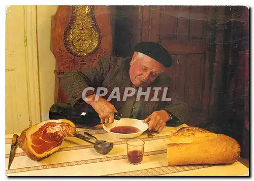 Cartes postales moderne Images du Perigord Scene de la vie rurale le Chabrol melange de vin et de bouillon