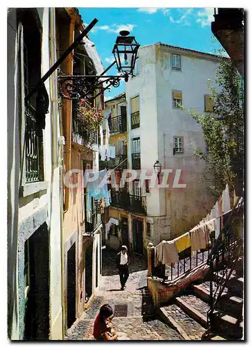 Cartes postales moderne Lisboa Portugal Rua tipica de Alfama