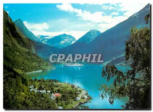 Cartes postales moderne Norw Geiranger Grande Camping