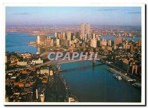 Cartes postales moderne Exotic lower New York aerial view showing Manhattan and Brooklyn Bridges spanning the East River