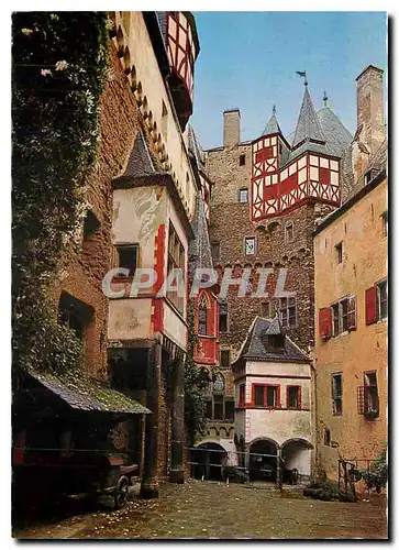 Cartes postales moderne Burg Eltz - Der Burghof