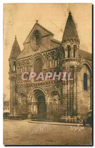 Cartes postales Poitiers Facade de l'Eglise Notre Dame la Grande