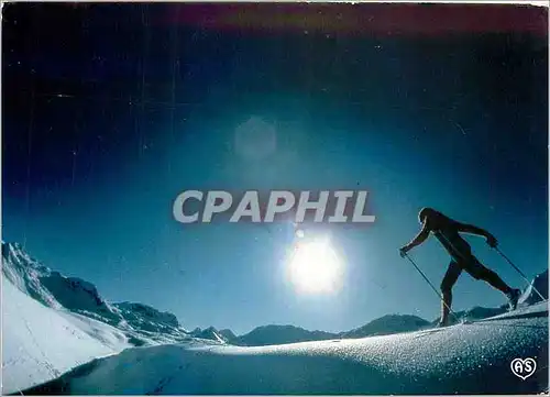 Cartes postales moderne L'Hiver dans nos Montagnes Le Skieur de fond