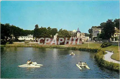 Cartes postales moderne Station Thermale de Bagnoles de l'Orne Un coin du Lac Pedalo