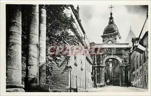 Cartes postales Besancon Doubs Vestiges du Theatre romain porte noire et cathedrale St Jean