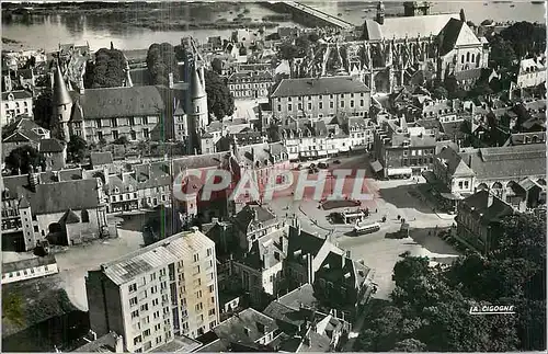 Cartes postales moderne Nevers Nievre Vue aerienne Le Palais ducal la place Carnot et la Cathedrale