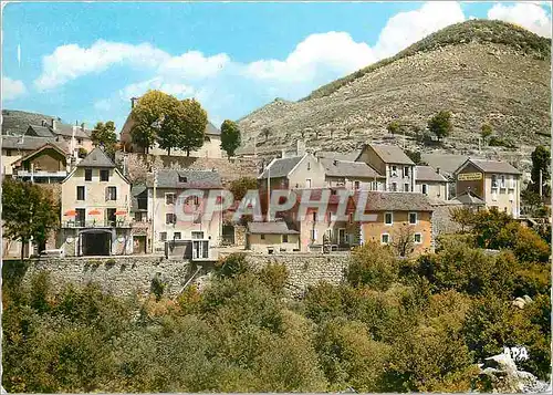 Cartes postales moderne Pont de Montvert Lozere Une vue sur le Quai