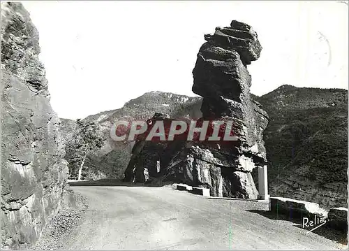 Cartes postales moderne Gorges de Daluis La Gardienne Gorges et le Monument aux Patriotes du Haut Var