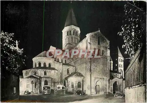 Cartes postales moderne La Basilique de Paray le Monial S et L Illuminee