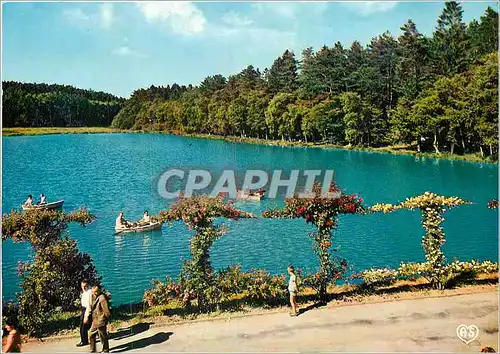 Cartes postales moderne Environs de Bagnoles de l'Orne Etang de la Vallee de la Cour