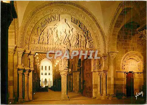 Cartes postales moderne Vezelay (Yonne) La Colline Inspiree Basilique de la Madeleine Portail central et la mer