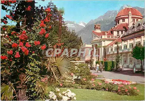 Cartes postales moderne Merano kurpramenade mit kurhaus