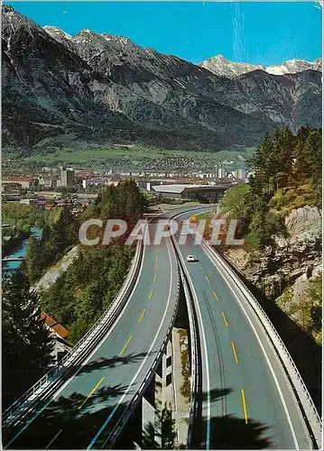 Cartes postales moderne Brennerautobah blick innsbruck und nordkette