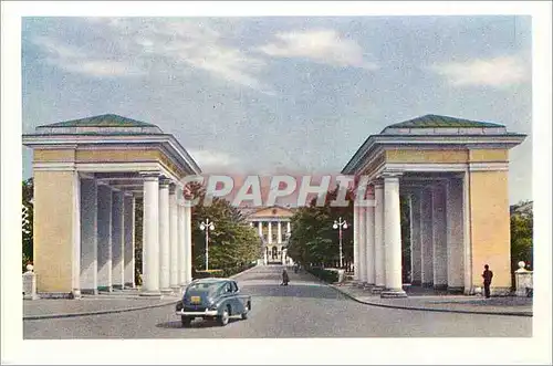 Cartes postales moderne Leningrad Le Smolny