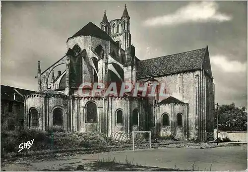 Cartes postales moderne Poitiers Vienne L Eglise de Montierneuf