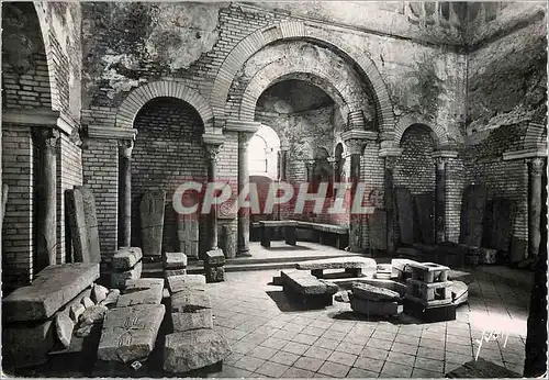 Cartes postales moderne Poitiers Vienne Interieur du Baptistere iv s La pische