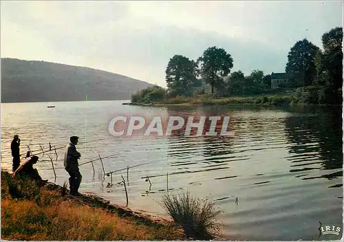 Cartes postales moderne Limousin Pittoresque Graves et silencieux ils jetaient leur ligne das le lac quettant les bulles