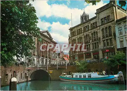 Cartes postales moderne Utrecht Holland Oudegracht met stadhuis