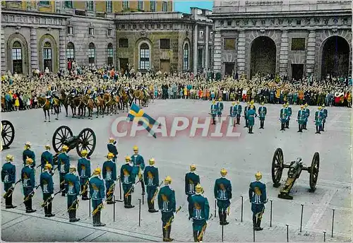 Cartes postales moderne Stockholm Kungl Slottel Vaktavlosningen Militaria