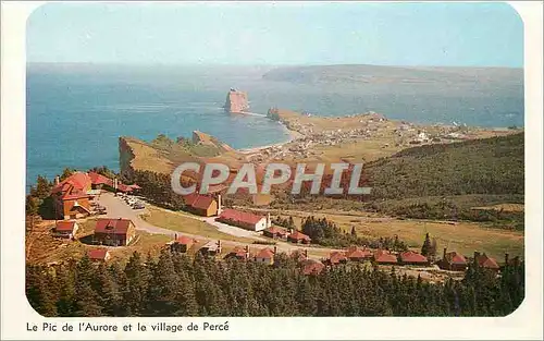 Cartes postales moderne Canada Le Pic de l'Aurore et le village de Perce