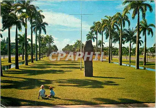 Cartes postales moderne Madagascar Tamatave Avenue de l'Independance