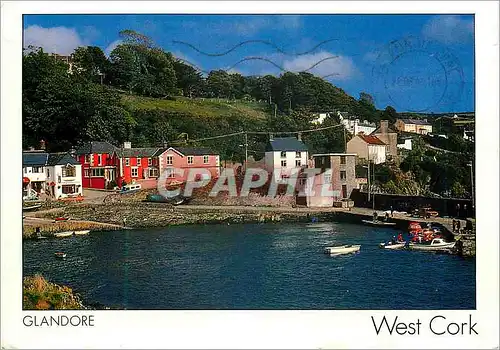 Cartes postales moderne Glandore is an attractive little resort with a beautiful outlock over the water