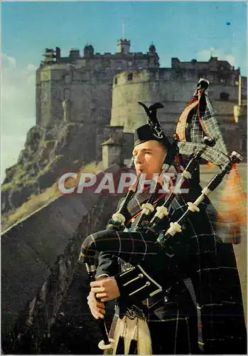 Cartes postales moderne Edinburgh Castle Ministry of Public Building and Works Folklore Pipe