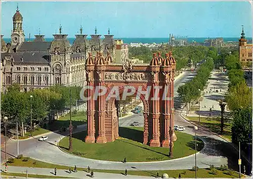Cartes postales moderne Barcelona Arc du Triomphe Vers la Mer