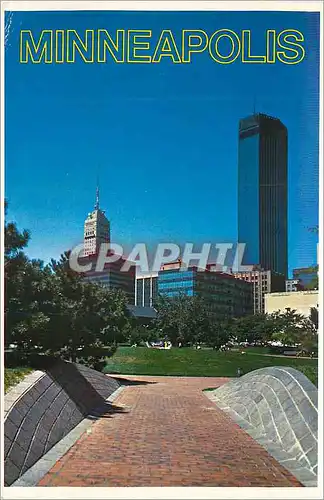 Cartes postales moderne Minneapolis Skyline a Seen from the Hennepin County Government Center