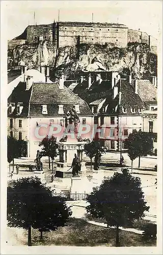 Cartes postales Belfort Le Monument des Trois Sieges et le Chateau