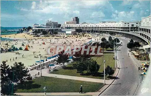 Cartes postales moderne Royan 2044 le front de mer la plage vers le casino