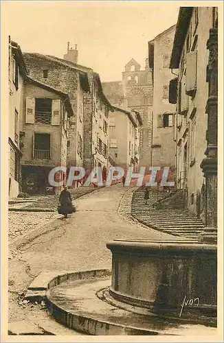 Cartes postales Le Douce France Le Puy (Haute Loire) La Vieille Rue des Tables Conduisant a la Cathedrale