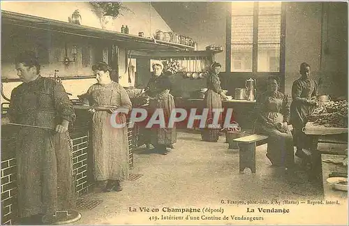 REPRO La vie en champagne la vendange 419 interieur d une cantine de vendangeurs