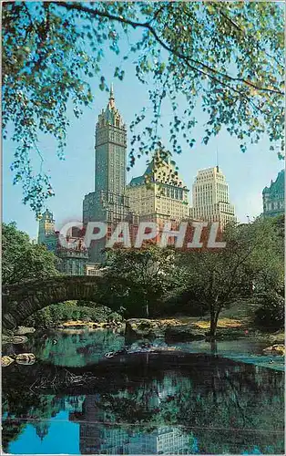 Cartes postales moderne Central Park and Fifth Avenue Hatels New York City