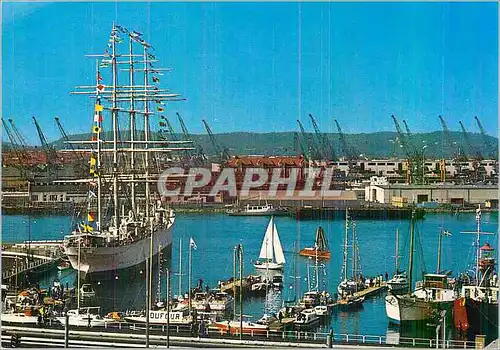 Cartes postales moderne Goteborg Lilla Bommens Hamn Med Viking Bateau