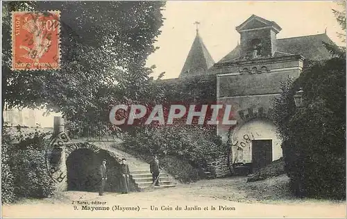 Cartes postales Mayenne (Mayenne) Un Coin du Jardin et la Prison