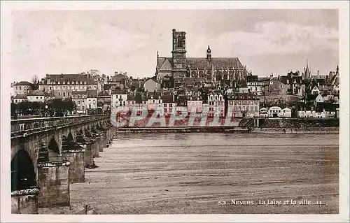 Cartes postales moderne 53 nevers la loire et la ville