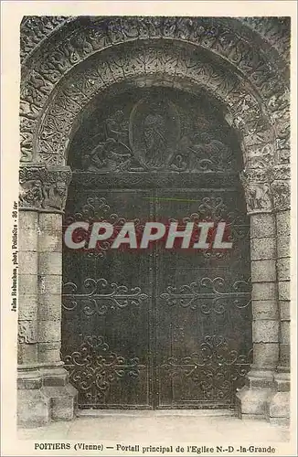 Cartes postales Poitiers (vienne) portail principal de l eglise n d la grande