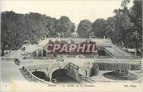 Cartes postales Nimes le jardin de la fontaine