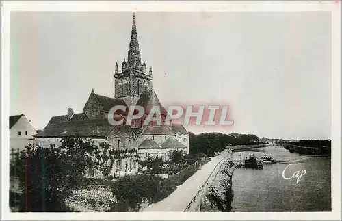 Cartes postales moderne 18 laval l eglise d avesnieres et la mayenne