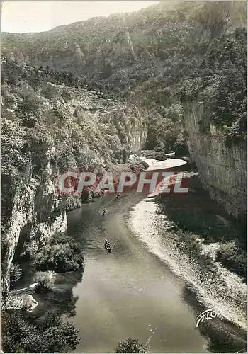 Cartes postales moderne Les Gorges du Tarn Convoi de Barques dans les Detroits