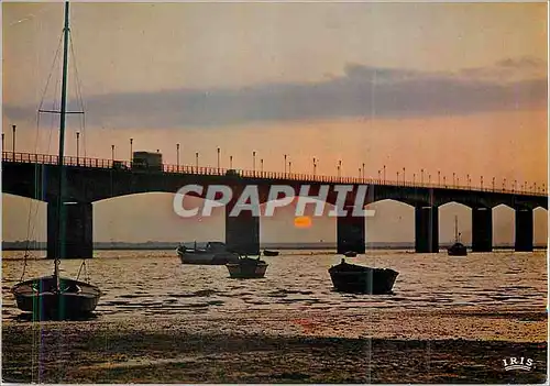 Cartes postales Ile d'Oleron Crepuscule sur le Viaduc Oleron Continent