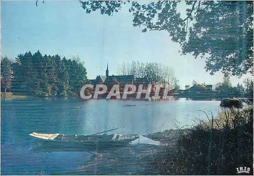 Cartes postales moderne Abbaye de Melleray (Loire Maritime) M 1 L'Ensemble du Monastere au bord de l'etang