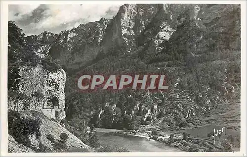 Cartes postales moderne Gorges du Tarn Environs de la Malene (Lozere) Le Tarn et le Tunnel de la Croze