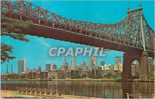 Cartes postales moderne New York City Queensboro Bridge Looking across the East River